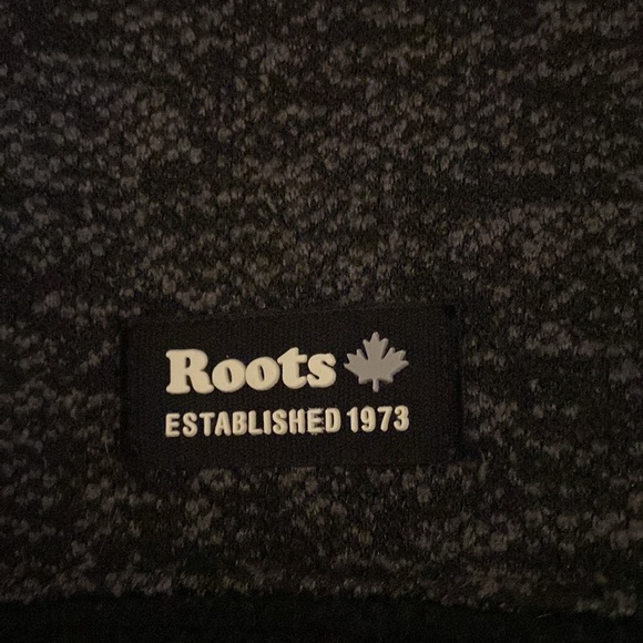 Roots Hoodie -  Mens Black/Gray Size M - Hooded Pullover Sherpa Fleece - Picture 2 of 5